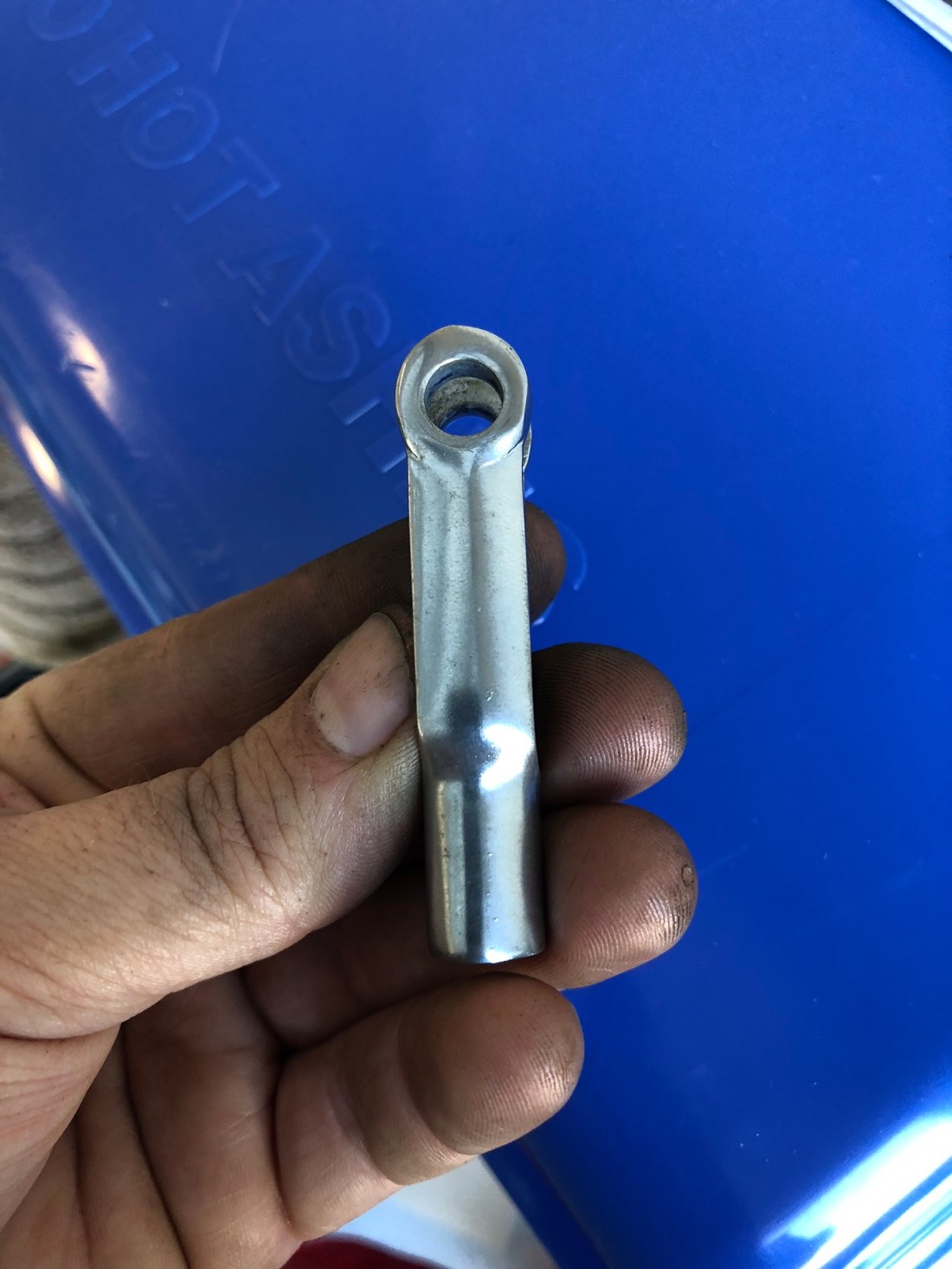 4E5076E4-F6FC-49AA-B479-C8BFB08BD296